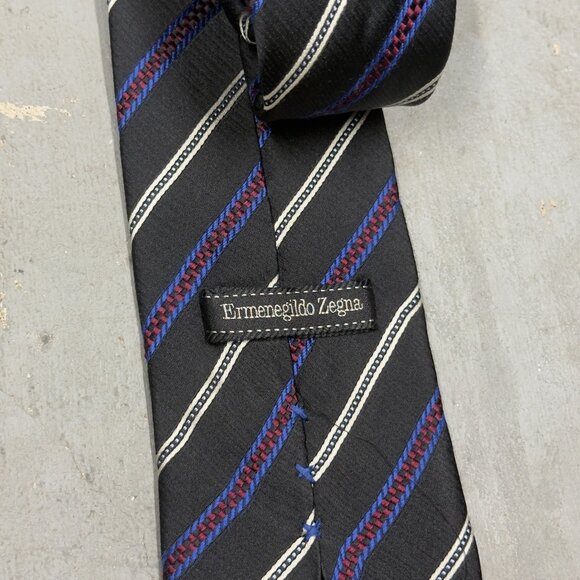 Ermenegildo Zegna Tie Striped 100% Silk Made in Italy Black/Blue Textured 4" - Picture 5 of 7